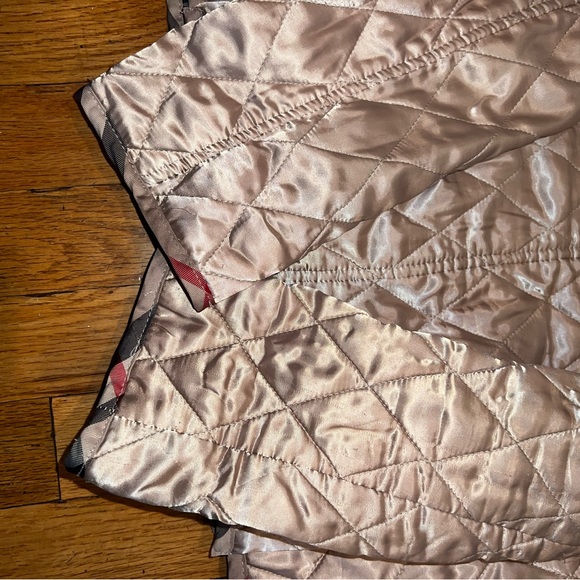 BURBERRY COAT - Picture 8 of 11